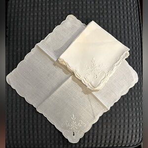 Delicate vintage tea napkins, set of 6.
